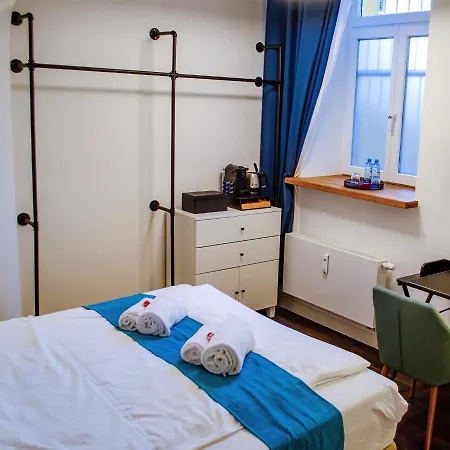 Apartment Homely 2 - Modern Self-check-in In