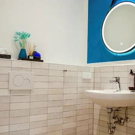 Homely 2 - Modern Self-check-in In Lägenhet München